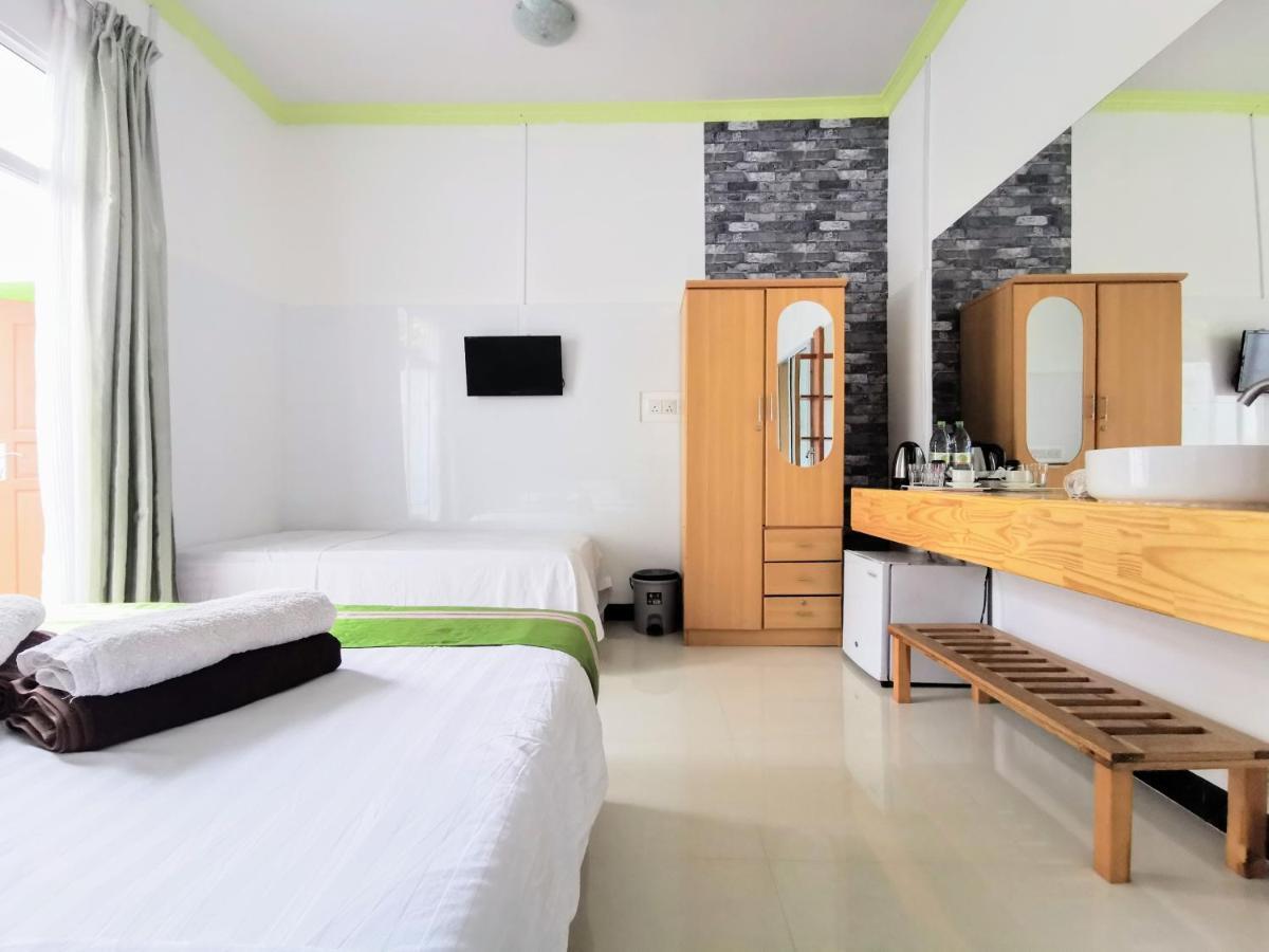 Palm Garden Hotel Thoddoo Exterior foto